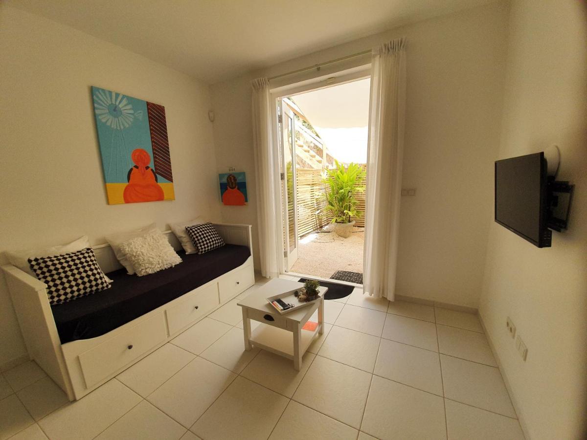 A2 Apartment Budget At Jan Thiel Curacao מראה חיצוני תמונה