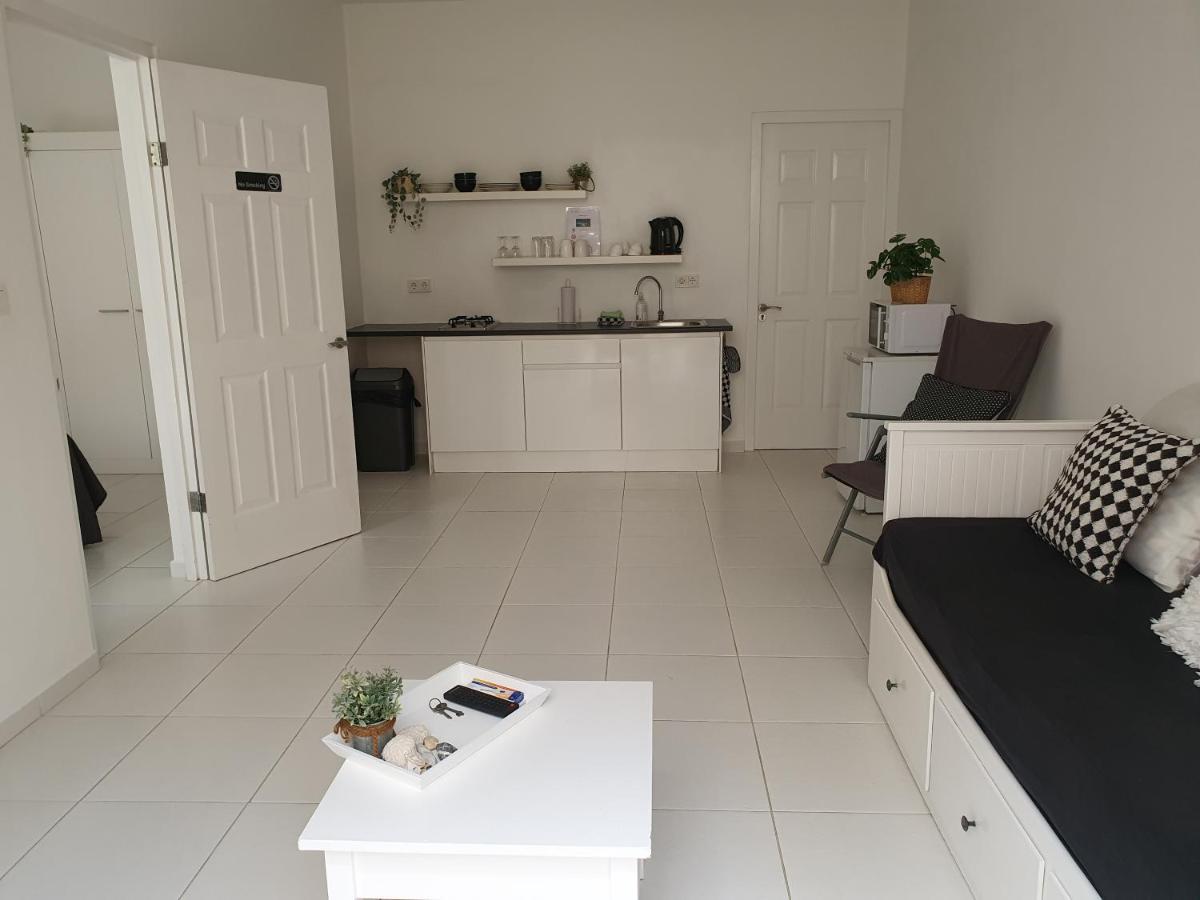A2 Apartment Budget At Jan Thiel Curacao מראה חיצוני תמונה